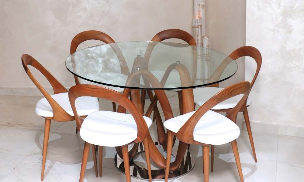 Decorate A Glass Table With Wooden