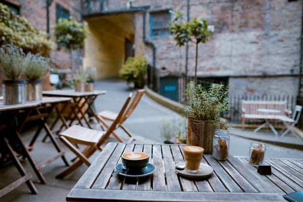 Creamy Coffee Cups and Wood Table Ideas 