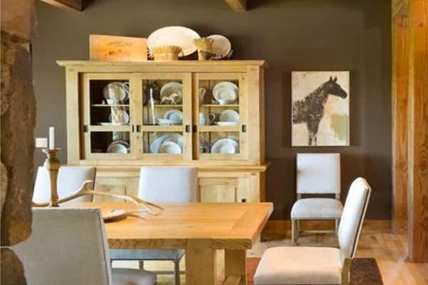 Place your items For Dining Room Hutch Decor Ideas in Dining Room Hutch Decor Ideas