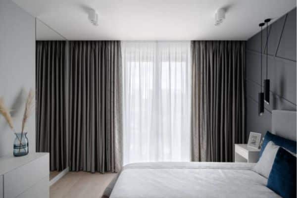 Curtains for Grey Walls: Best Color Options