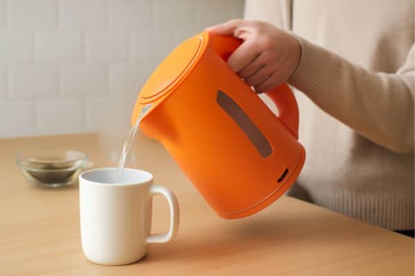 Benefits of Using Plastic Tea Kettles
