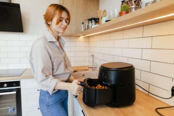 Choosing the Right Air Fryer (Even on a Budget)