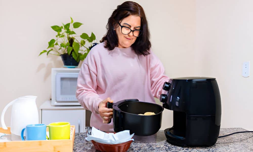 is chefman air fryer non toxic