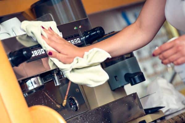 Descaling Without Vinegar – Deep Cleaning Tips