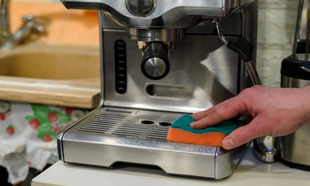 How To Clean The Coffee Maker Without Vinegar